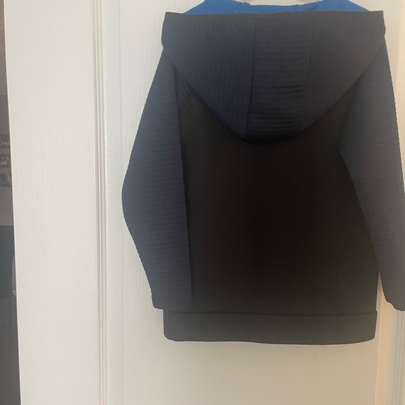 Boy old navy active zip up hoodie size Xs (4-5) - Picture 6 of 6